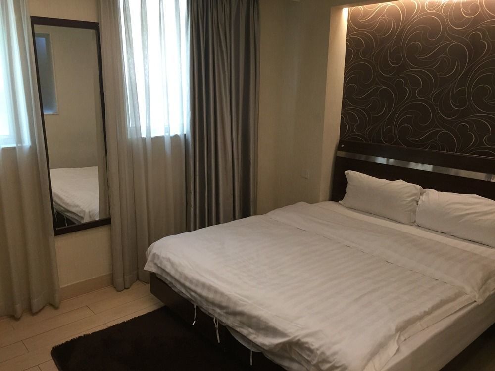 Pop Mong Kok 3* Гонконг